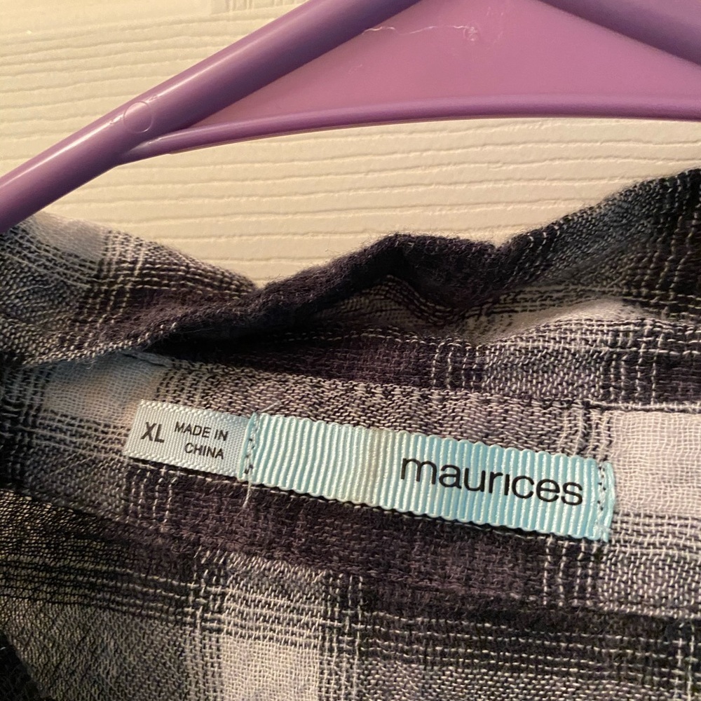 Shirt - Picture 2 of 3